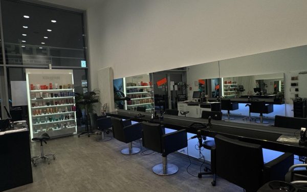friseur-am-truman-plaza-berlin (3) friseur-am-truman-plaza-berlin (3)